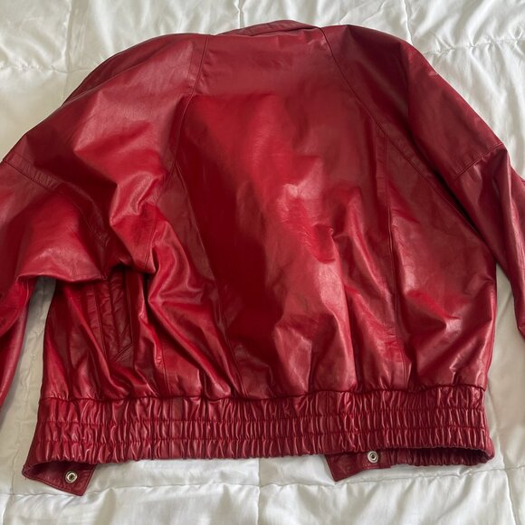 Vintage ‘80s G-III Ladies Red Leather Jacket - Picture 2 of 7